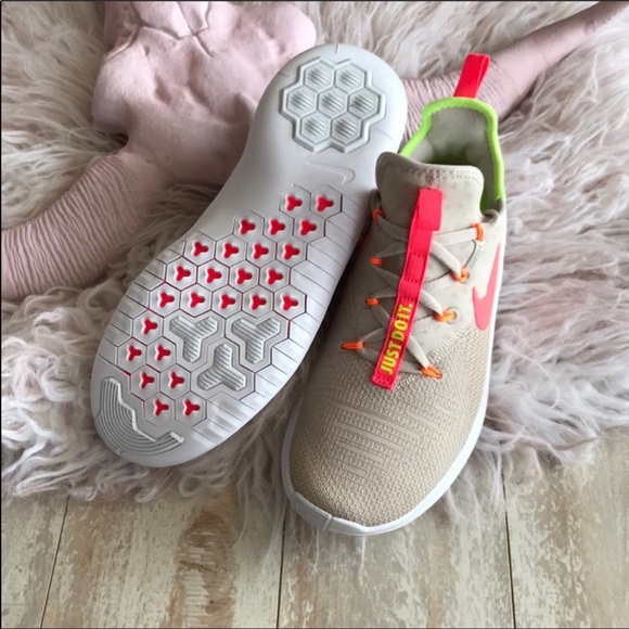 NWT Nike Free trainers - Picture 8 of 8